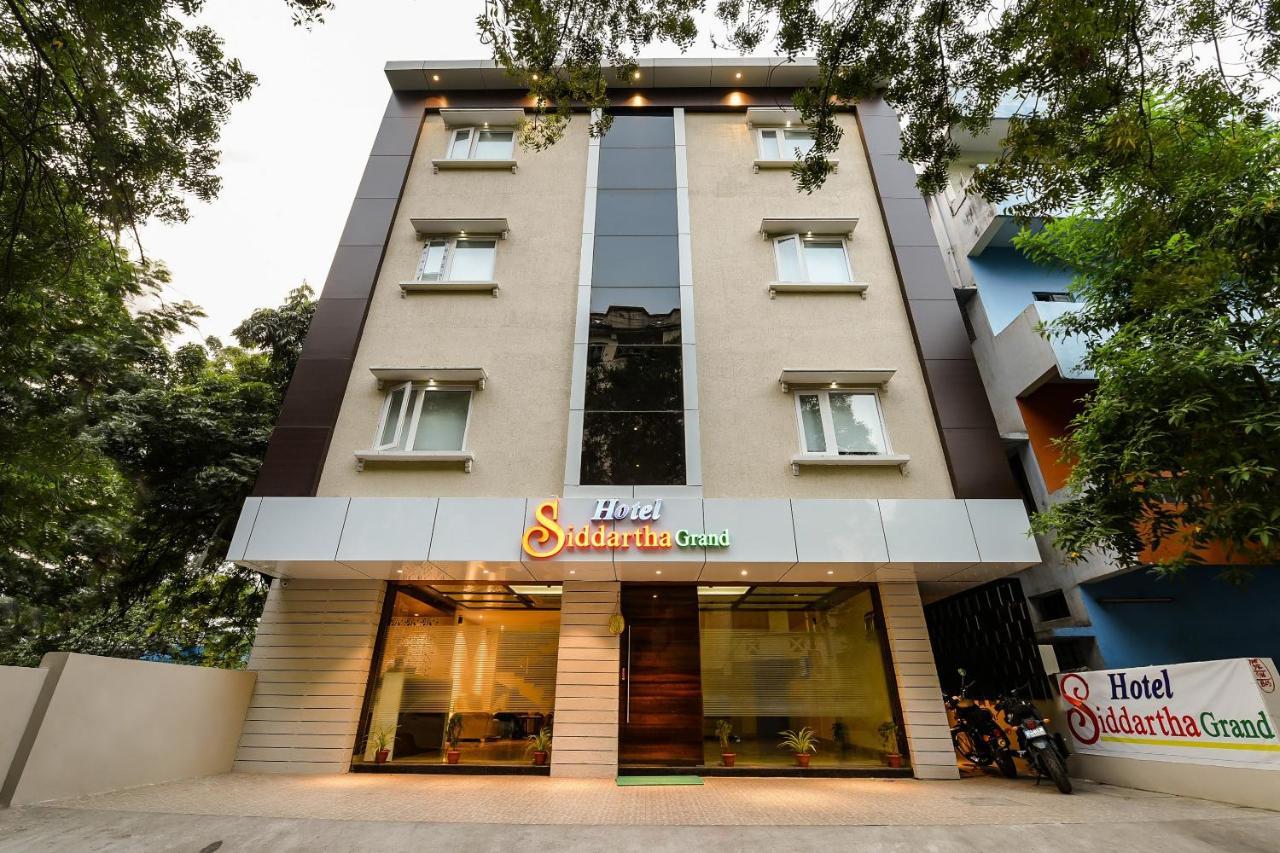 แคปิตัล โอ 22922 โฮเต็ล สิทธารถะ แกรนด์ Hotel วิเจยาวารา ภายนอก รูปภาพ