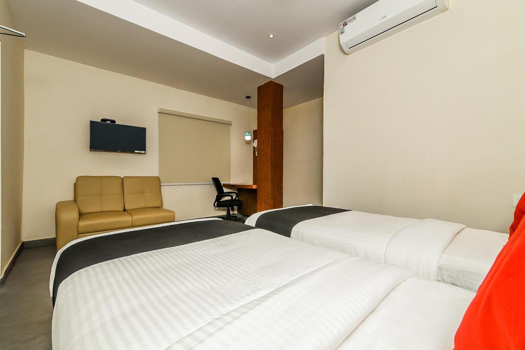 แคปิตัล โอ 22922 โฮเต็ล สิทธารถะ แกรนด์ Hotel วิเจยาวารา ภายนอก รูปภาพ